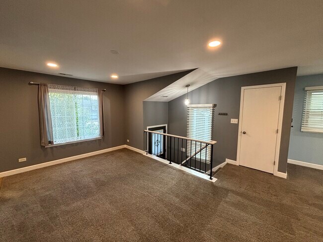 Building Photo - 2114 Southwind Cir