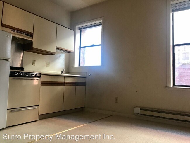Building Photo - 521-527 3rd St