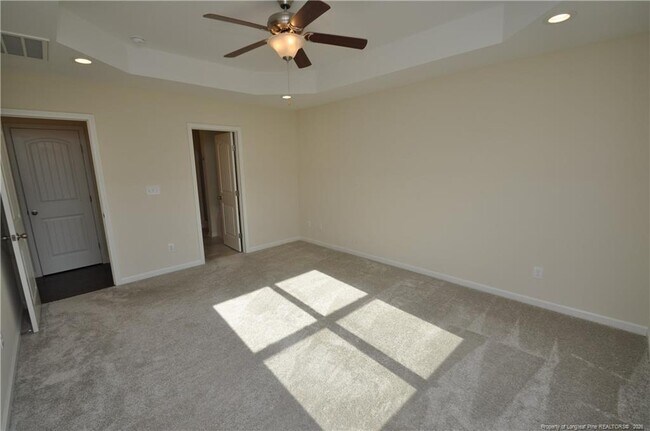 Building Photo - 84 Fairview St