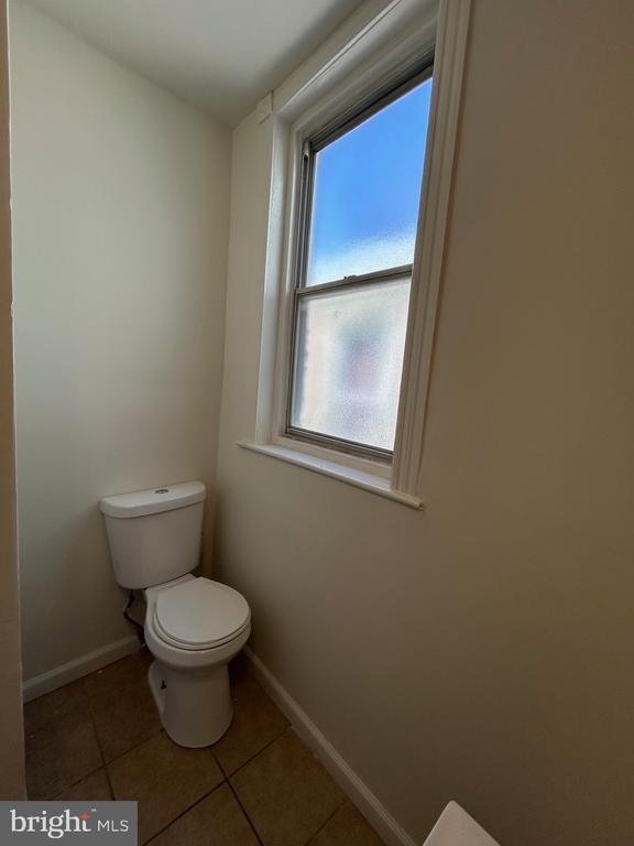 Building Photo - 606 N 55th St