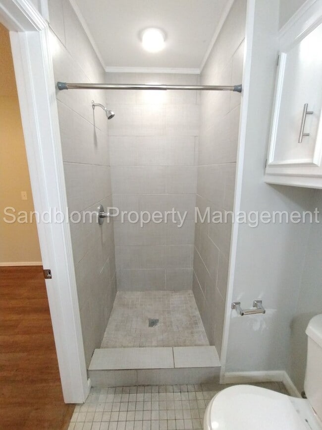 Building Photo - FOR LEASE | Mid-town Tulsa | Available Now!