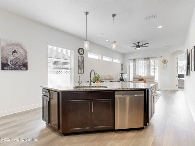 Building Photo - 121 Newfield Wy.