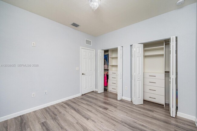Building Photo - 25006 SW 118th Ave