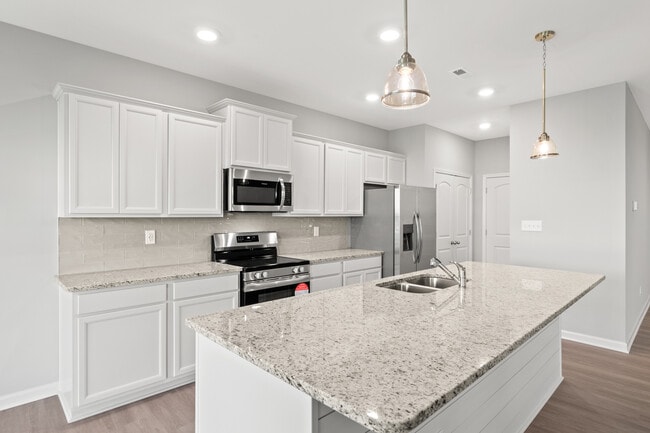 Building Photo - 500 Bellerive Blvd