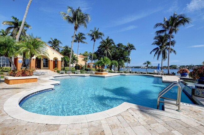 Building Photo - 135 Yacht Club Way
