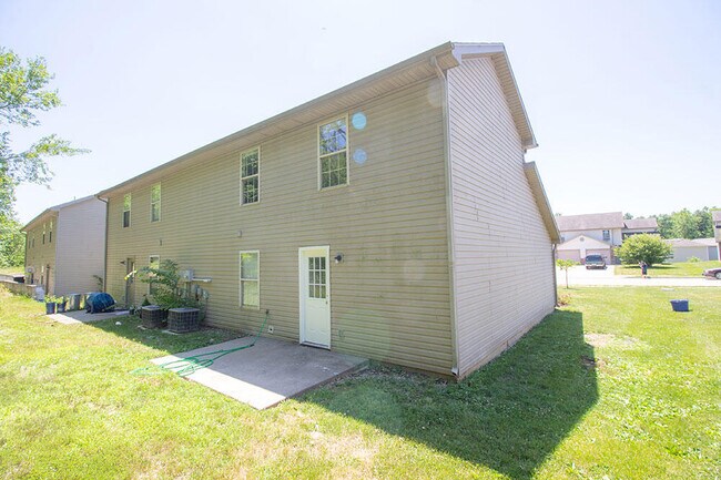 Building Photo - 1425 Greensboro Dr