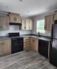 Building Photo - 37 Landrey Dr