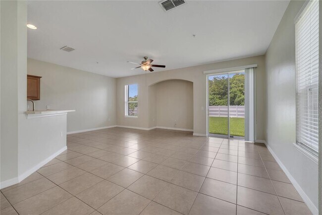 Building Photo - 6408 S Goldenrod Rd