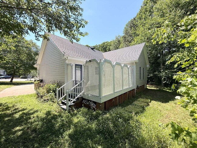 Building Photo - 103 Tarpley Way