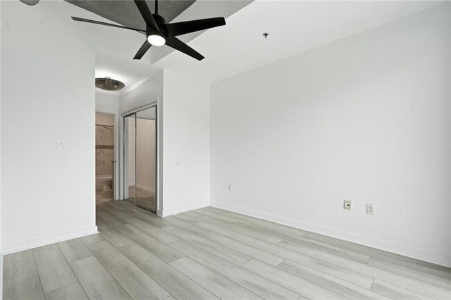 Building Photo - 943 Peachtree St NE