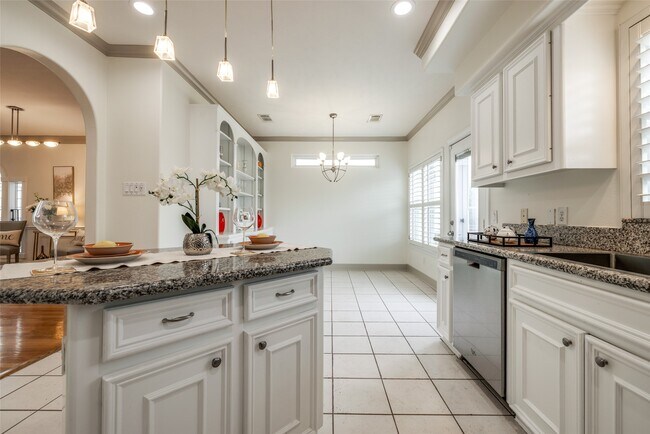 Building Photo - 2019 Morse St