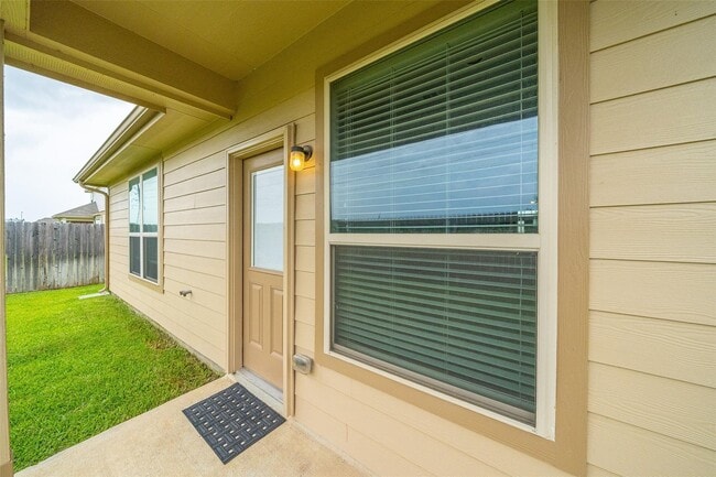 Building Photo - 24715 Scarlatti Cantata Dr