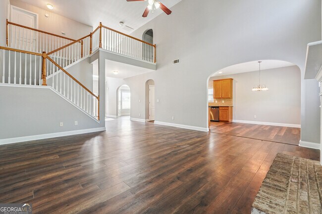 Building Photo - 405 Ashley Ln