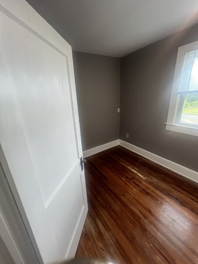 Building Photo - Charming 4-Bedroom Home on Spacious Corner...