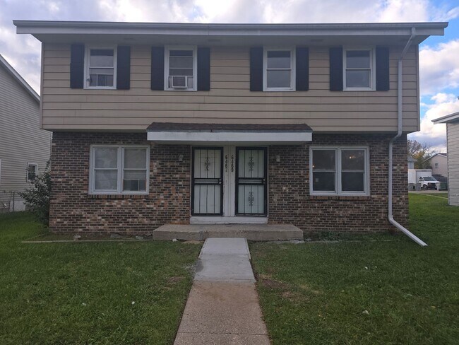 Building Photo - 6467-6469 N 106th St