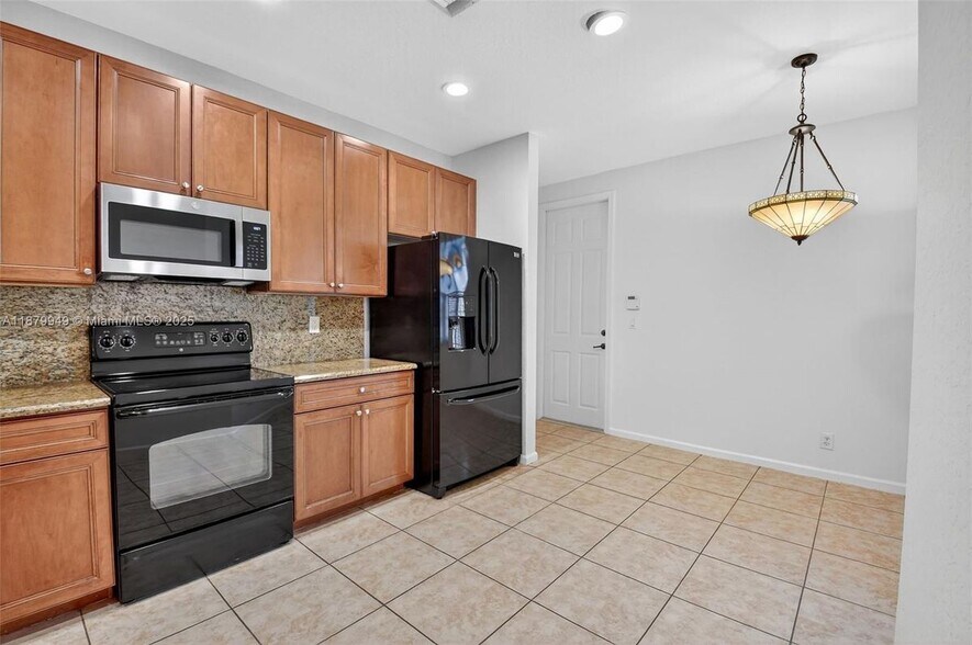 Building Photo - 16097 Poppy Seed Cir