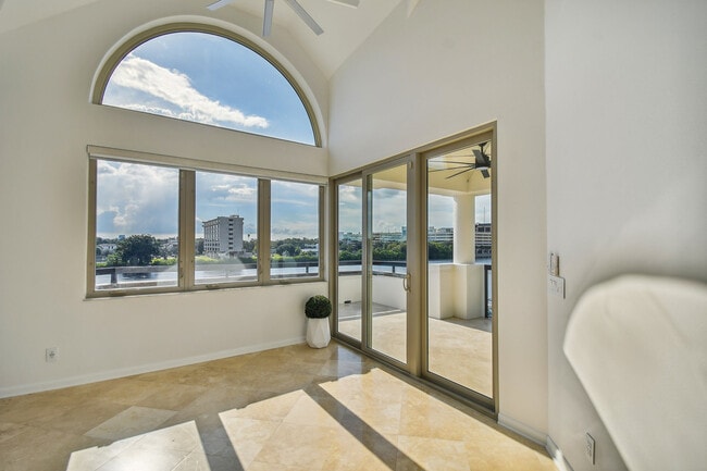 Building Photo - 941 Seddon Cove Way