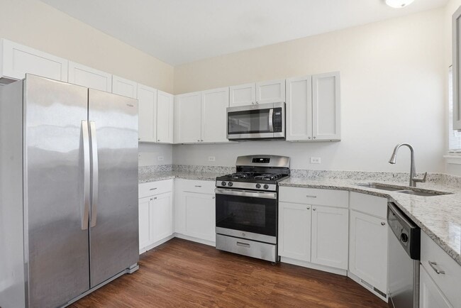 Building Photo - 2647 Pecos Cir