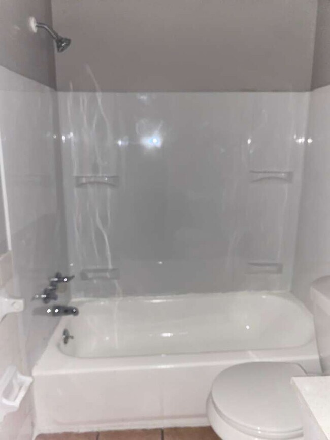 Building Photo - 1885 N Taylor Rd