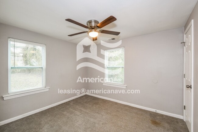 Building Photo - 405 Jean Ave