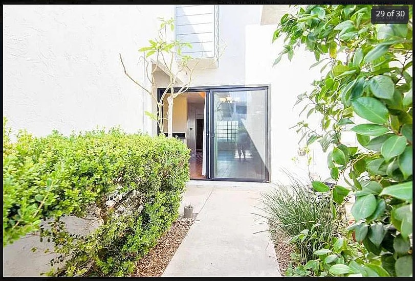 Building Photo - 4004 Crystal Dawn Ln