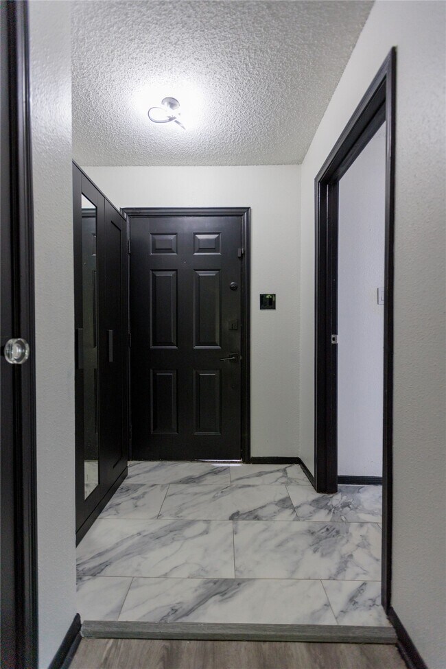 Building Photo - 2120 El Paseo St