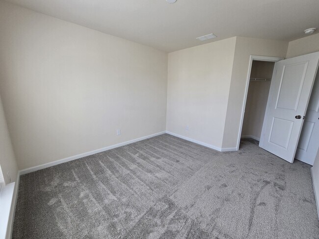 Building Photo - 4028 Beckton Trl