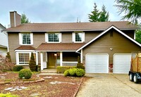 Building Photo - 4bd/2.5ba Renton Home