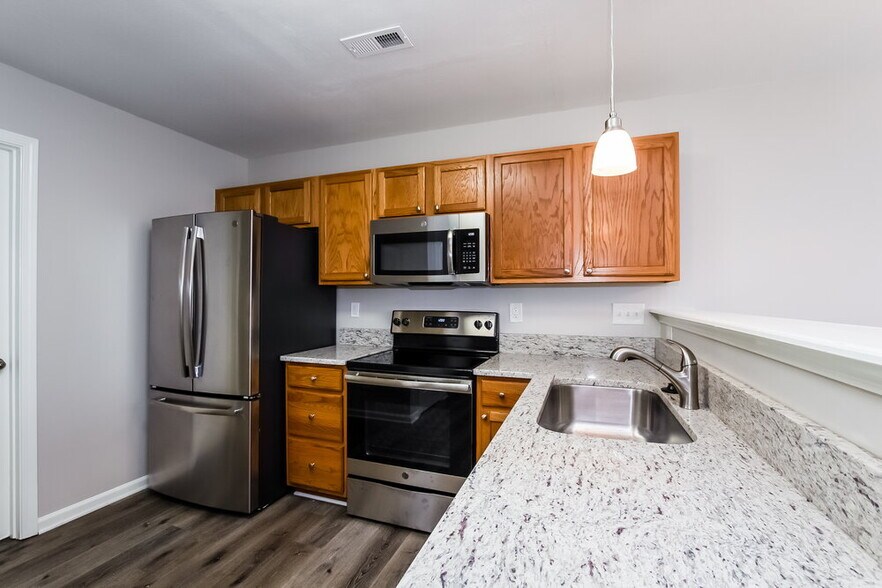 Building Photo - 717 Aberdeen Glen Pl