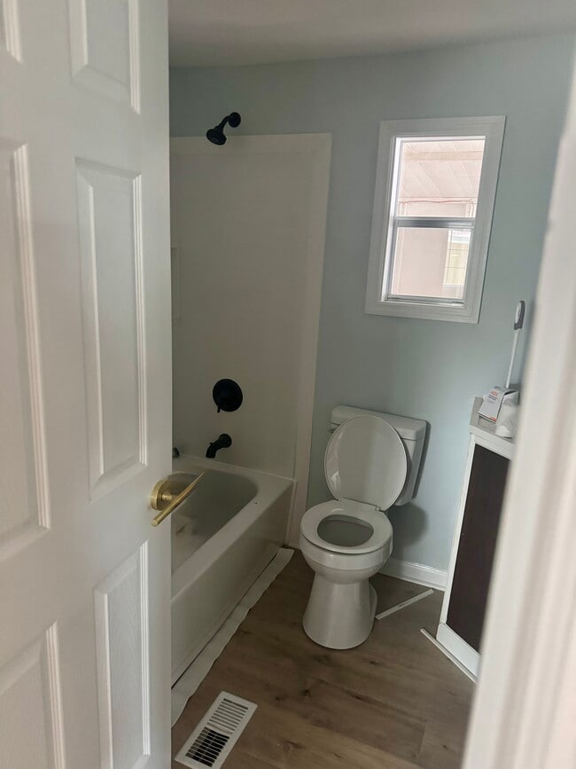 Building Photo - 8709 SW 15th St