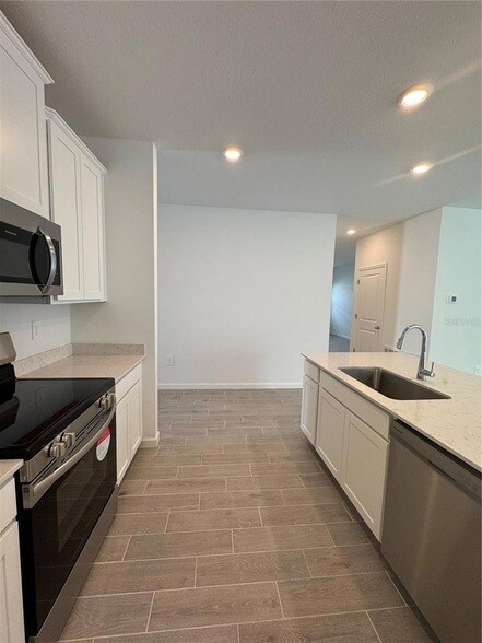 Building Photo - 6626 SW 89th Ln