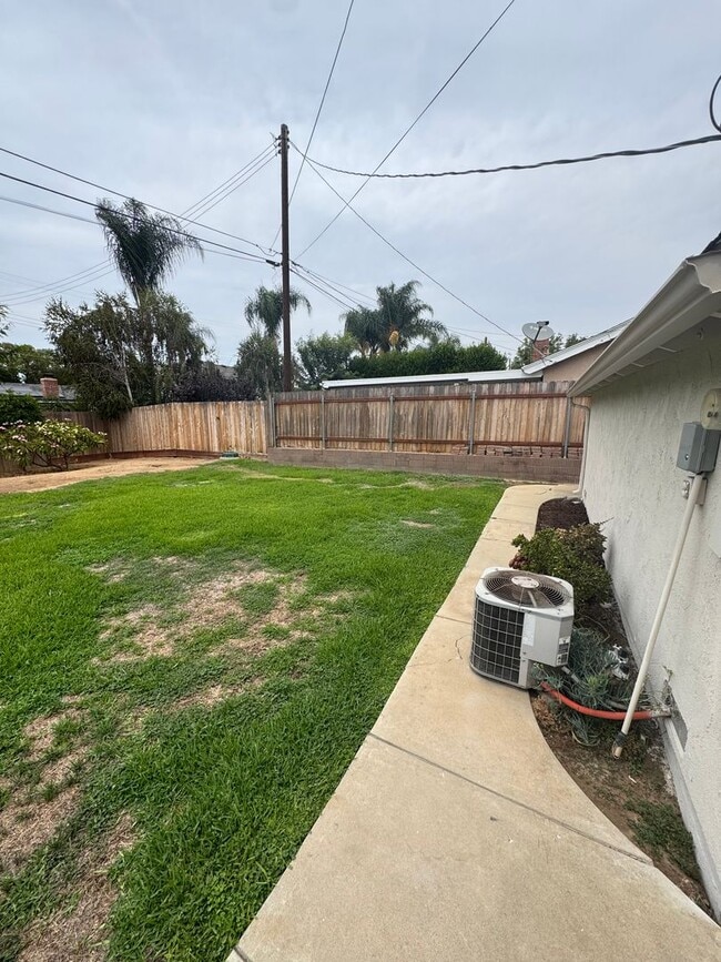 Building Photo - 511 Palermo Way