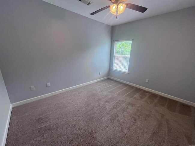 Building Photo - 516 Crepe Myrtle Loop