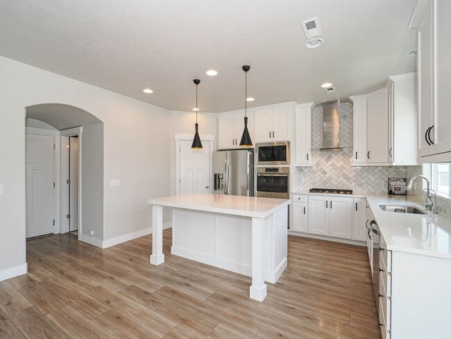 Building Photo - 69 S Serrata Ln