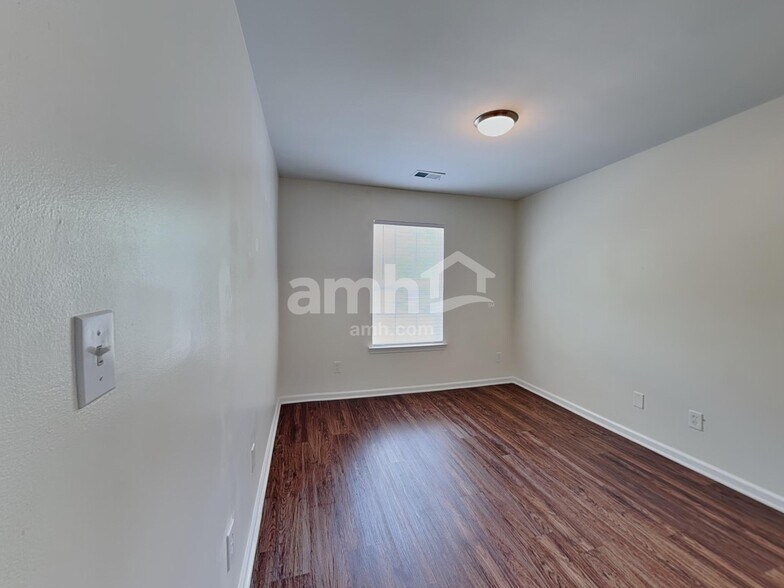 Building Photo - 7628 Nicolette Ct