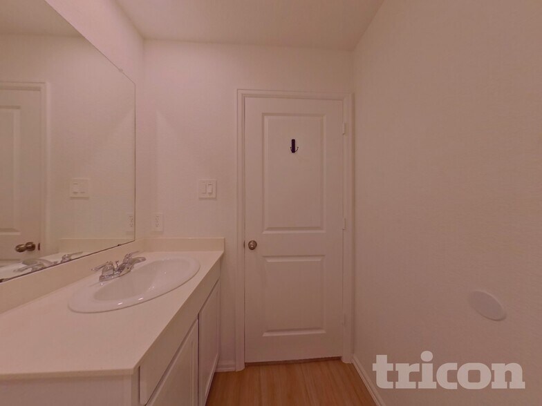 Building Photo - 17159 Quaking Aspen Ln