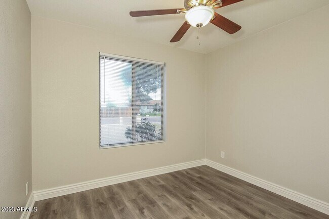 Building Photo - 9601 N 55th Dr