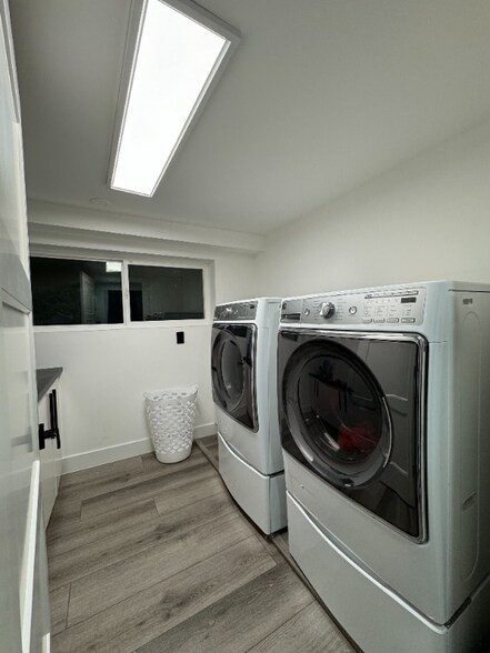 Building Photo - 12230 95th Pl NE