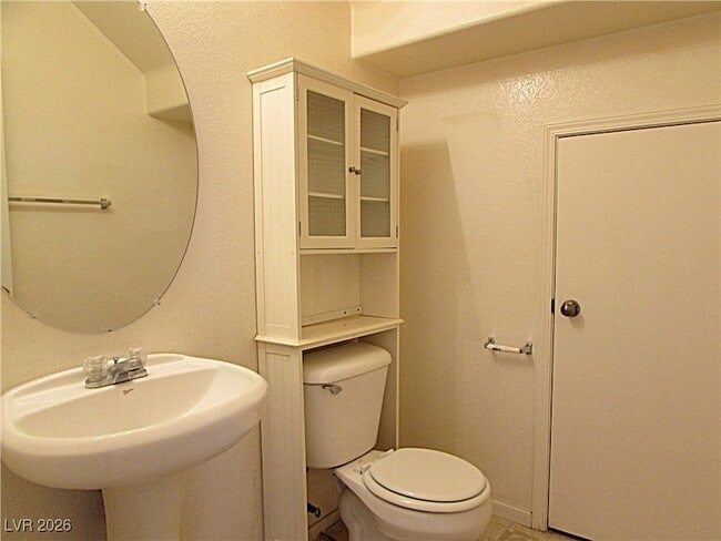 Building Photo - 4834 Villa Pescara St