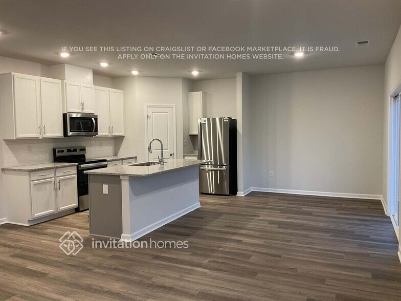 Building Photo - 3996 Zepelin Wy