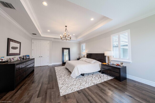 Building Photo - 9368 Eden Roc Ct