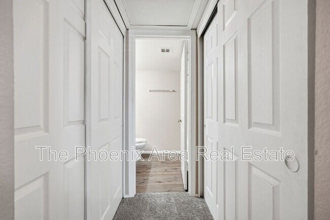 Building Photo - 1351 N Pleasant Dr