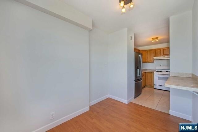 Building Photo - 285 Aycrigg Ave
