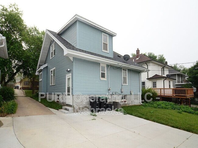 Building Photo - 2720 N 47th Ave