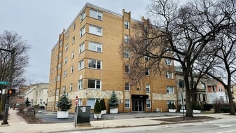Building Photo - 1100 Church St