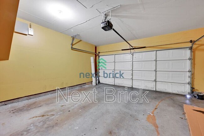 Building Photo - 2316 195th Pl SE