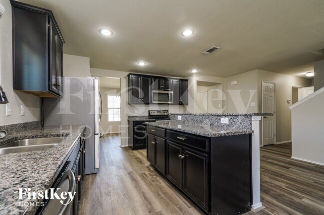 Building Photo - 133 Waxberry Dr