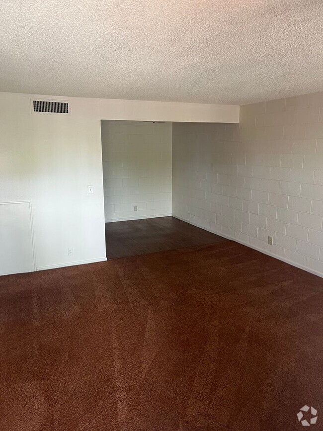 Building Photo - 1 Bedroom 1 Bath In Central Las Vegas