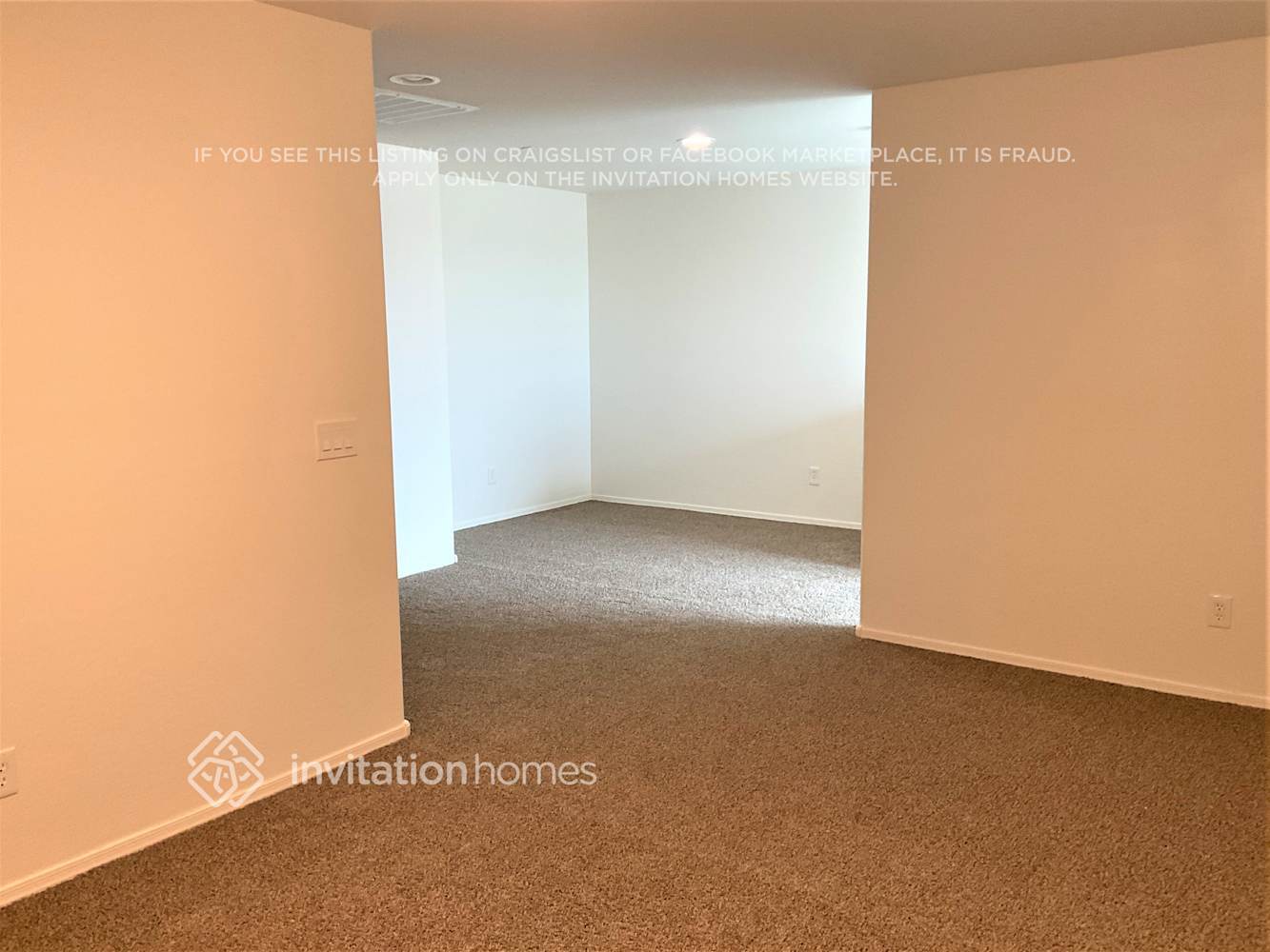 Building Photo - 320 N 56th Pl
