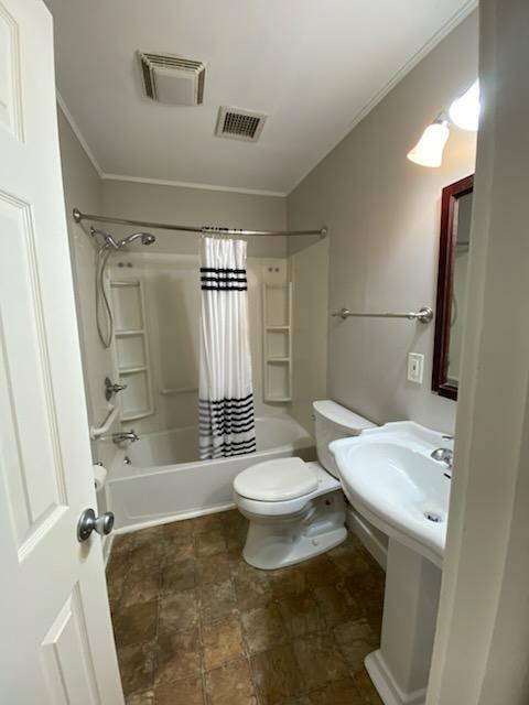 Building Photo - 1134 N Sycamore St